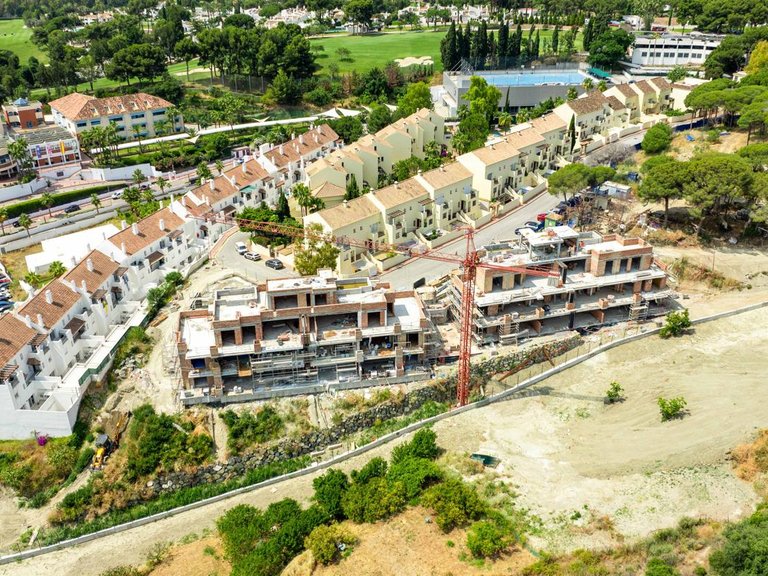 Apartment for Sale in Marbella, Malaga 25