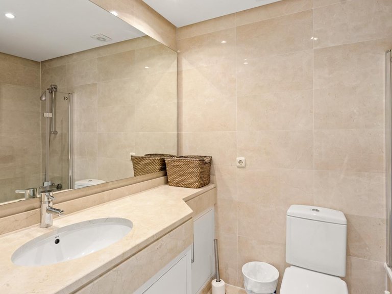 Apartment for Sale in Marbella, Malaga 11
