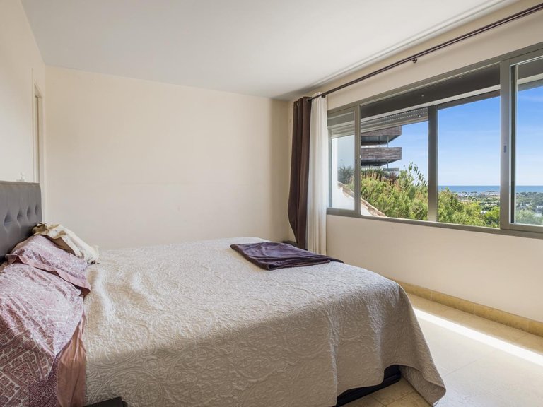 Apartment for Sale in Benahavís, Malaga 10