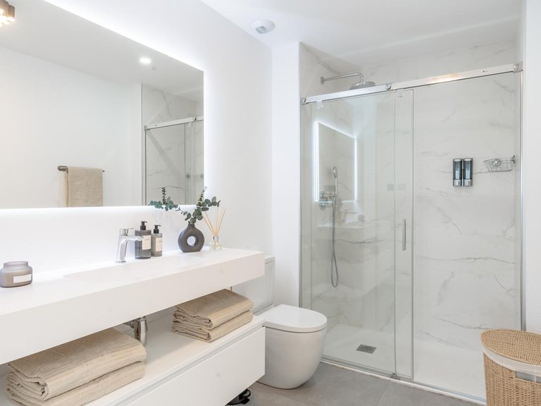 Apartment for Sale in Estepona, Malaga 11