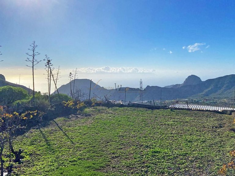 Villa for Sale in Las Manchas, Tenerife, España 1