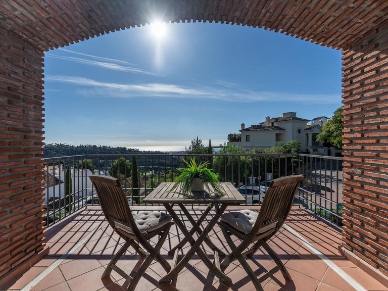 Apartment for Sale in Benahavís, Malaga 1