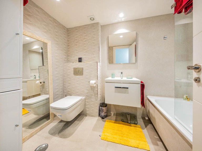 Apartment for Sale in Marbella, Malaga 22