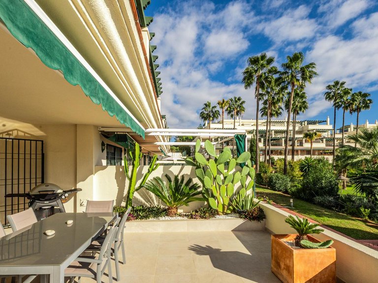 Apartment for Sale in Marbella, Malaga 24