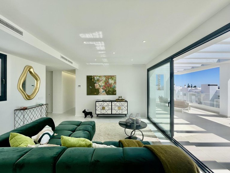 Penthouse for Sale in Estepona, Malaga 12