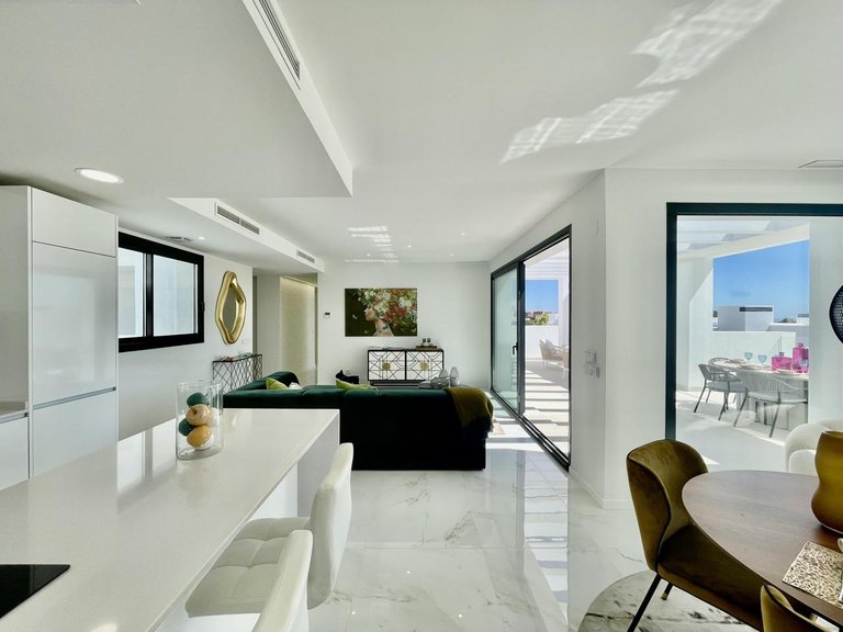 Penthouse for Sale in Estepona, Malaga 9
