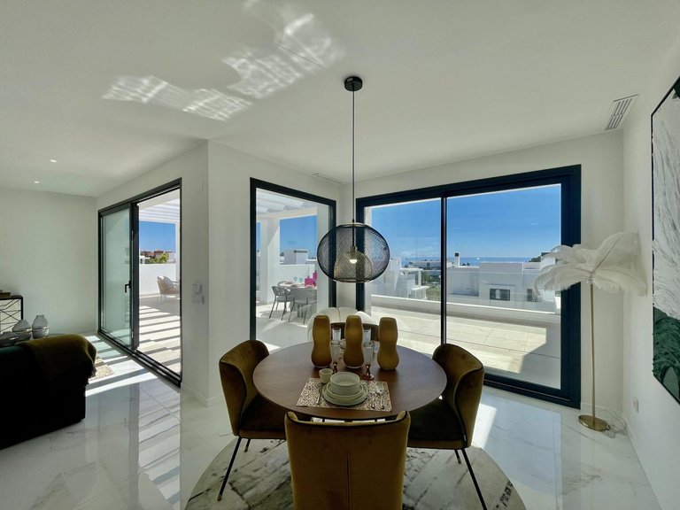 Penthouse for Sale in Estepona, Malaga 10
