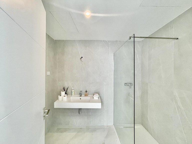 Penthouse for Sale in Estepona, Malaga 16