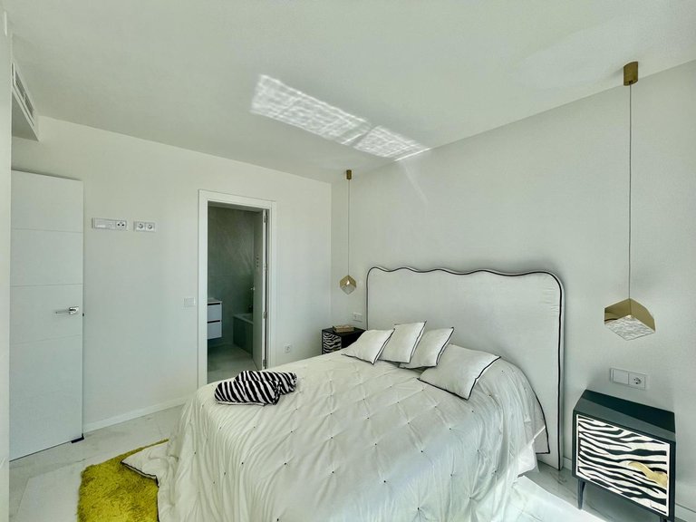 Penthouse for Sale in Estepona, Malaga 19