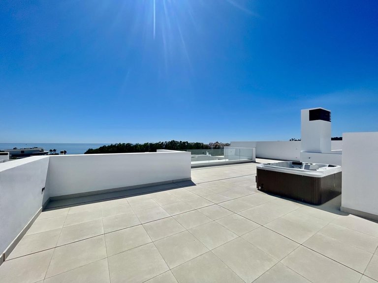Penthouse for Sale in Estepona, Malaga 30