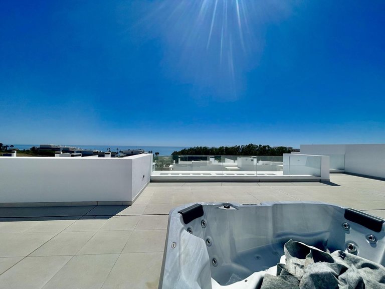 Penthouse for Sale in Estepona, Malaga 31