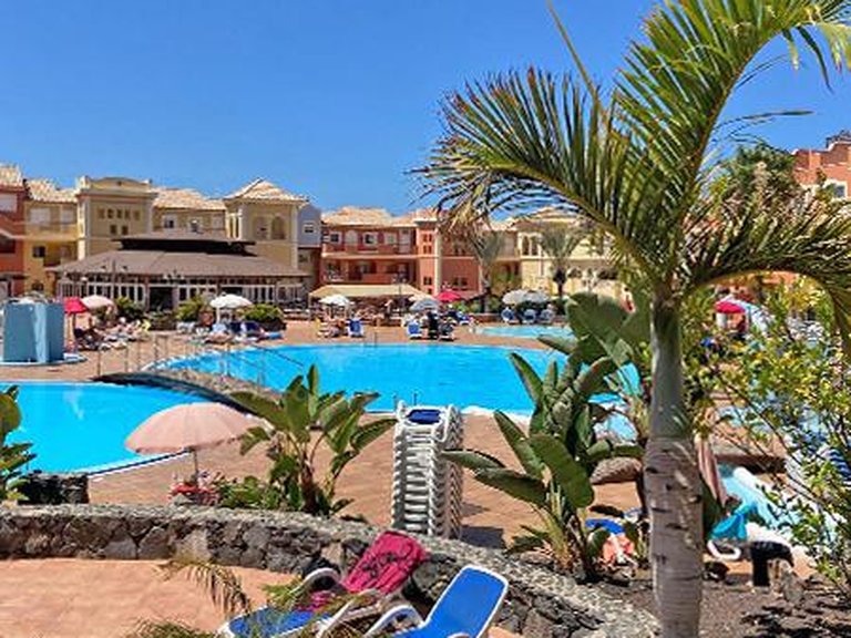 Apartment for Sale in Los Cristianos, Tenerife, España 13