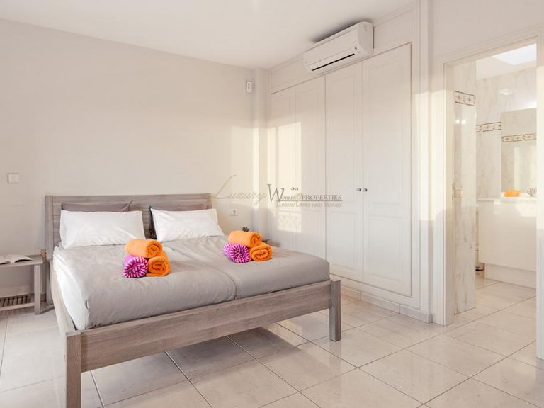 Town House for Sale in Costa Adeje, Tenerife, España 21