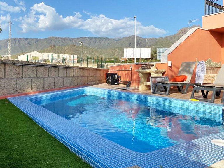 Town House for Sale in Costa Adeje, Tenerife, España 2