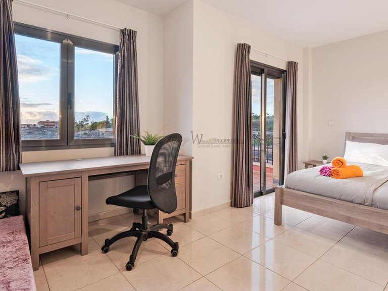Town House for Sale in Costa Adeje, Tenerife, España 13
