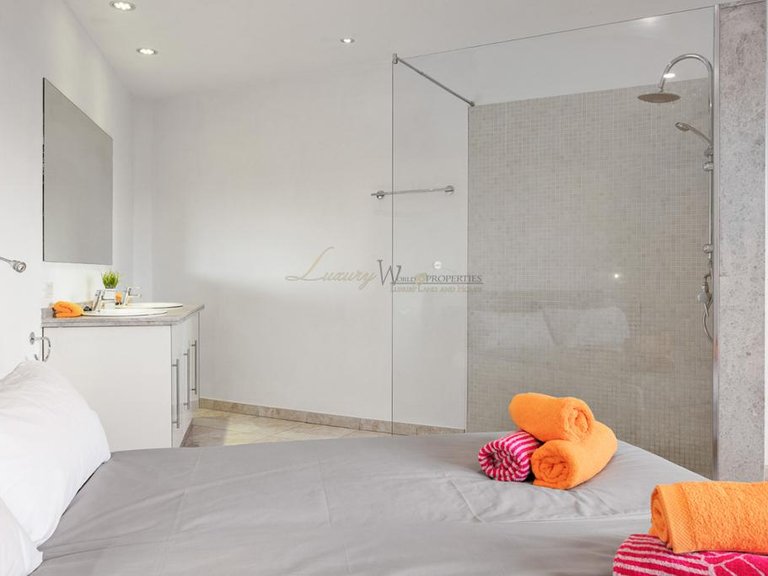 Town House for Sale in Costa Adeje, Tenerife, España 16