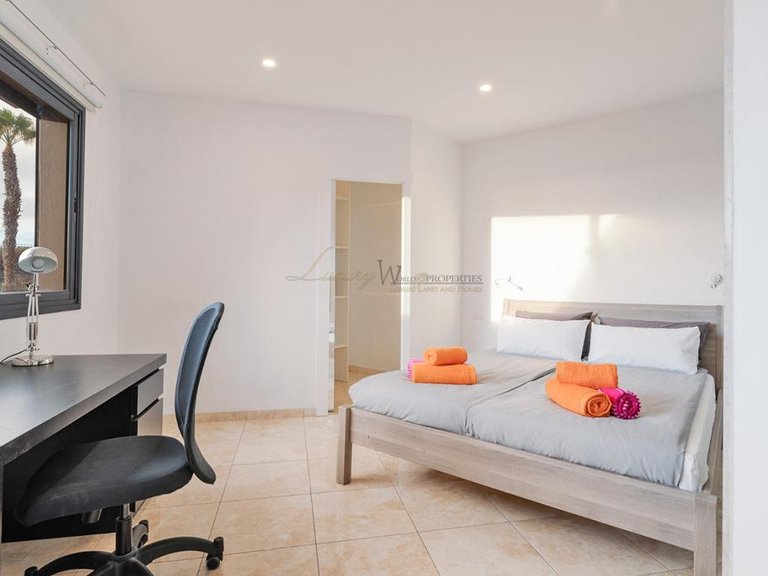 Town House for Sale in Costa Adeje, Tenerife, España 14