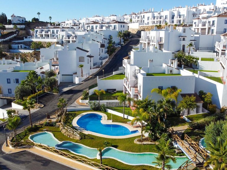 Apartment for Sale in Benahavís, Malaga 37