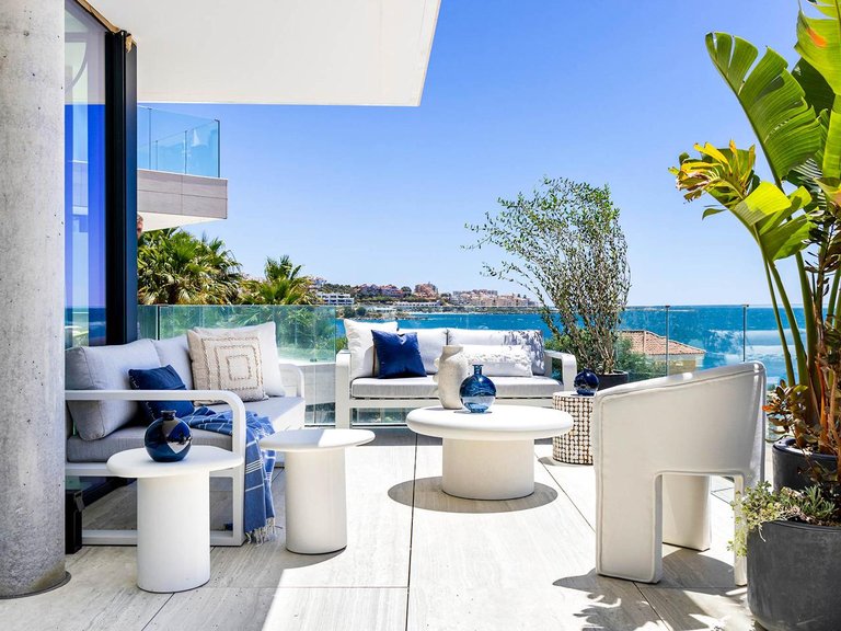 Apartment for Sale in Estepona, Malaga 1