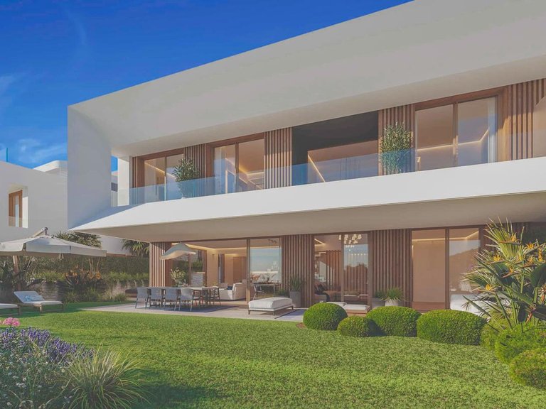 Town House for Sale in Estepona, Malaga 3