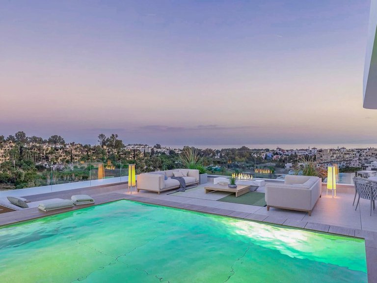 Town House for Sale in Estepona, Malaga 1