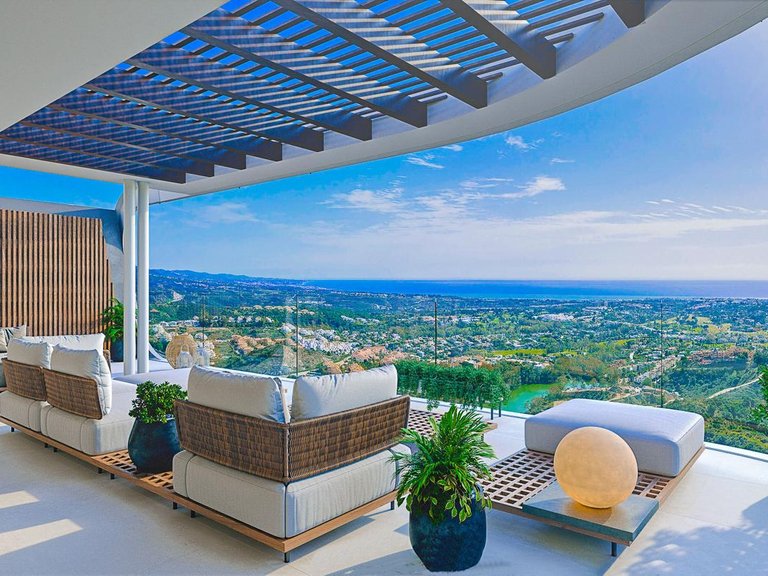 Apartment for Sale in Benahavís, Malaga 2