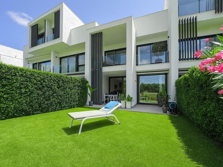 Town House for Sale in San Roque, Cadiz 1