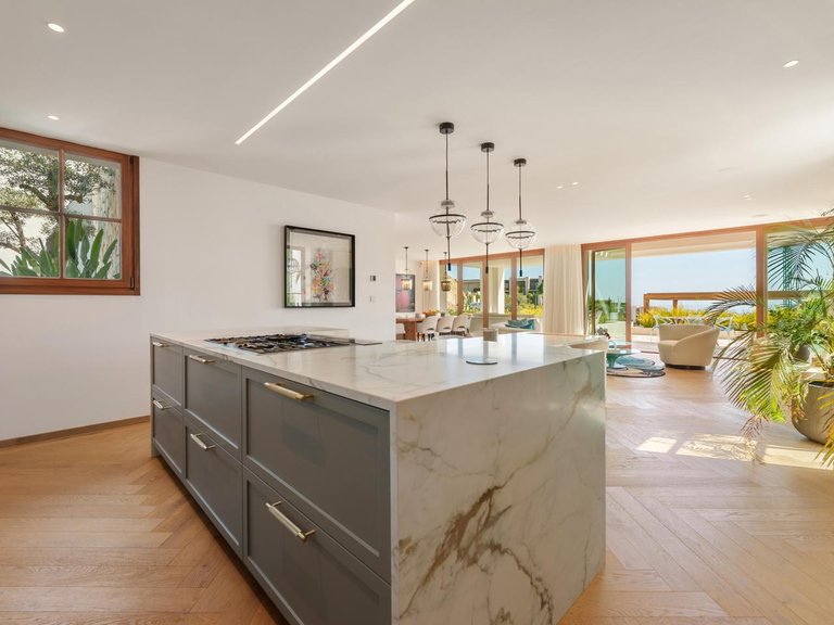 Villa for Sale in Benahavís, Malaga 28