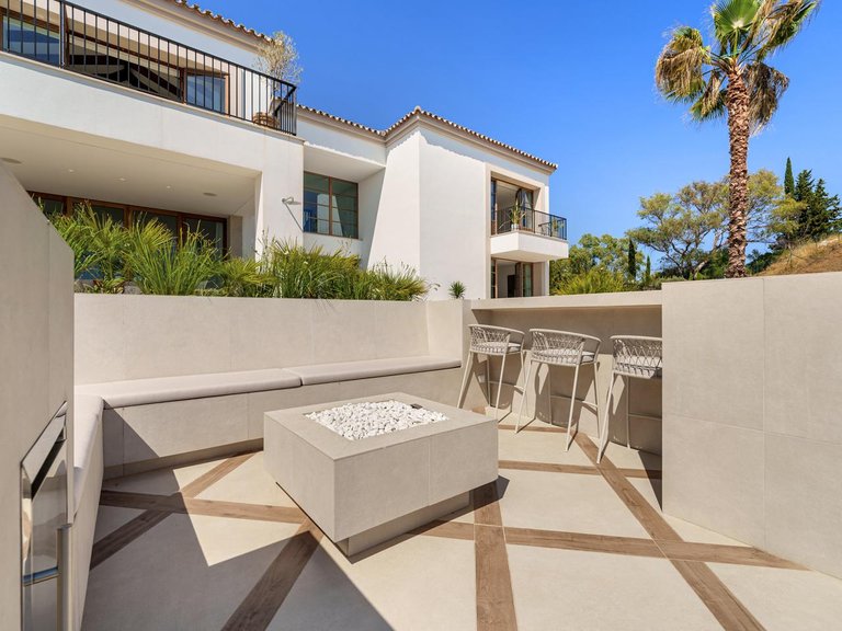 Villa for Sale in Benahavís, Malaga 9
