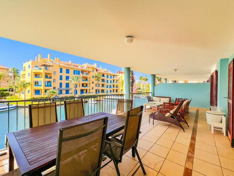 Apartment for Sale in San Roque, Cadiz 2