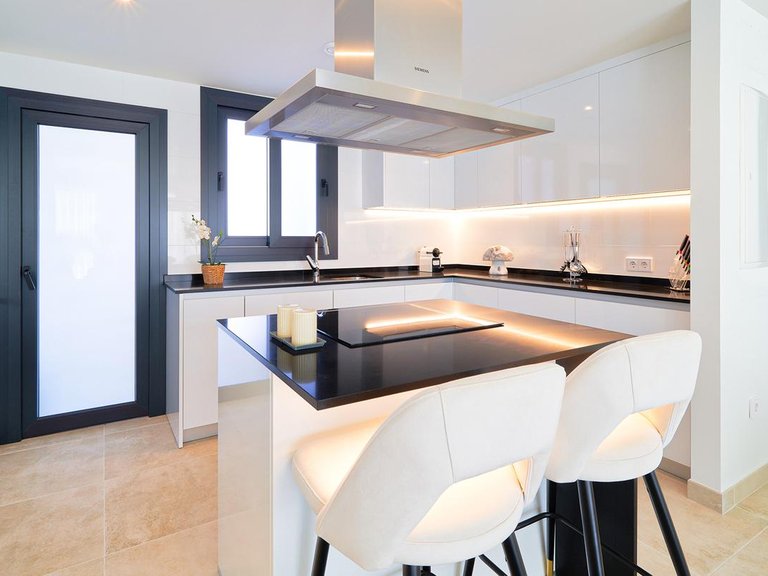 Apartment for Sale in Benahavis, Malaga 7