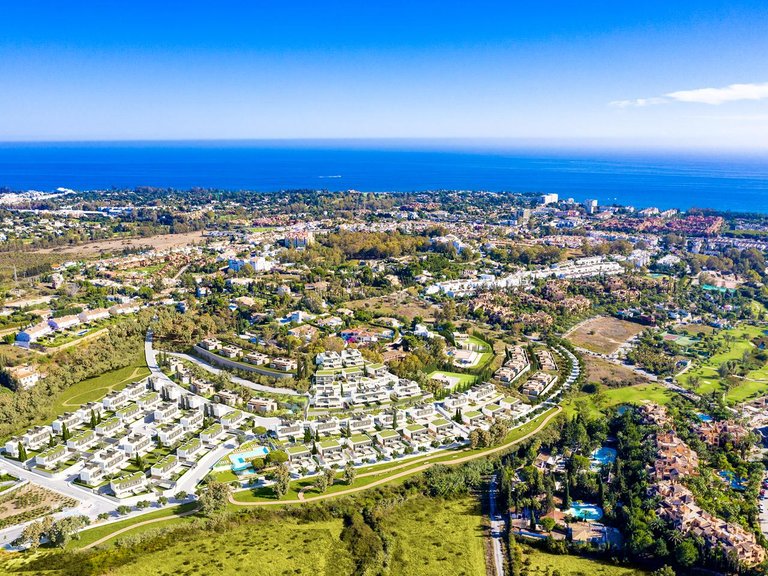 Town House for Sale in Estepona, Malaga 12