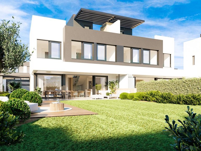 Town House for Sale in Estepona, Malaga 11