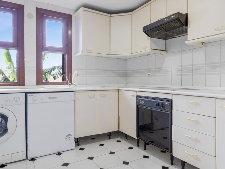 Town House for Sale in Estepona, Malaga 7