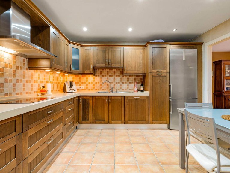 Apartment for Sale in Marbella, Malaga 16