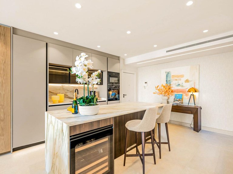 Apartment for Sale in Estepona, Malaga 8