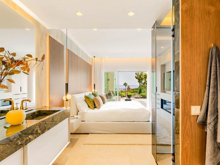 Apartment for Sale in Estepona, Malaga 13
