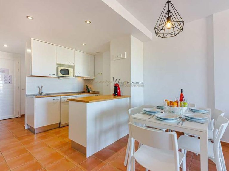 Penthouse for Sale in Playa Paraiso, Tenerife, España 10