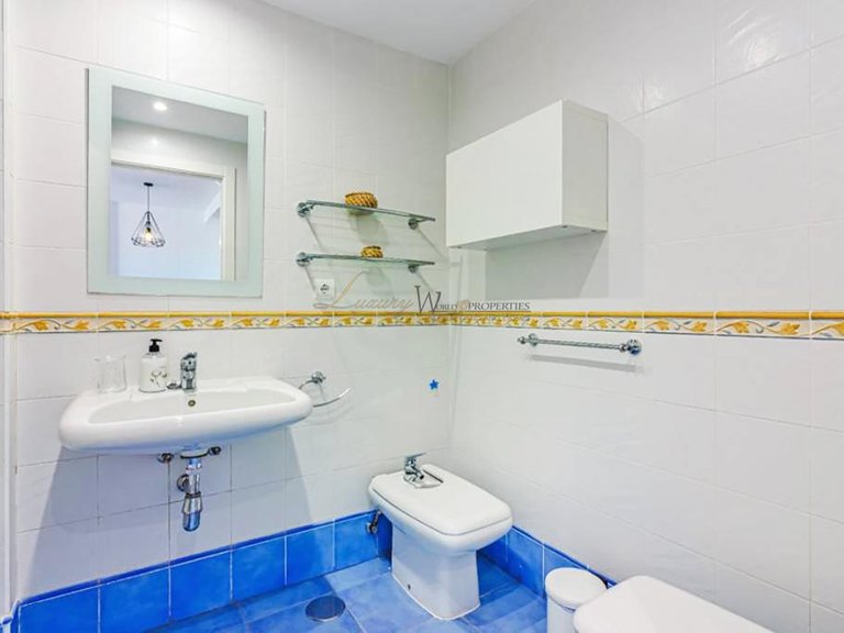 Penthouse for Sale in Playa Paraiso, Tenerife, España 21