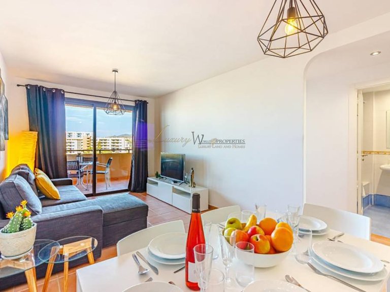 Penthouse for Sale in Playa Paraiso, Tenerife, España 12