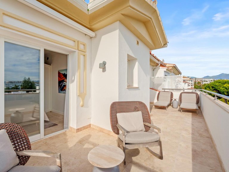 Apartment for Sale in Marbella, Malaga 15