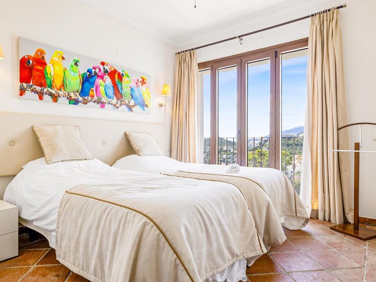 Town House for Sale in Benahavís, Malaga 15