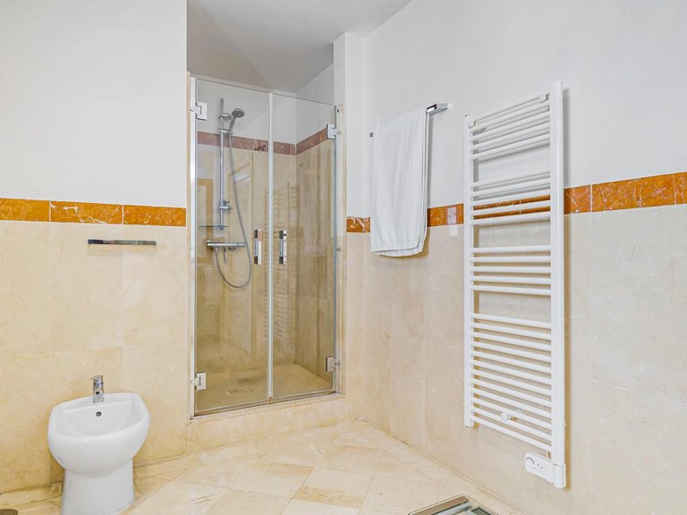 Town House for Sale in Benahavís, Malaga 12