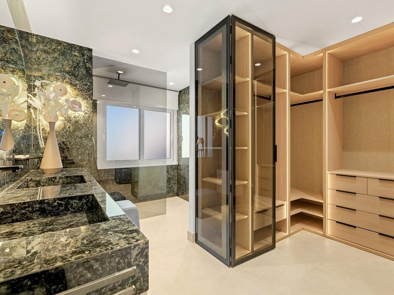 Penthouse for Sale in Estepona, Malaga 34