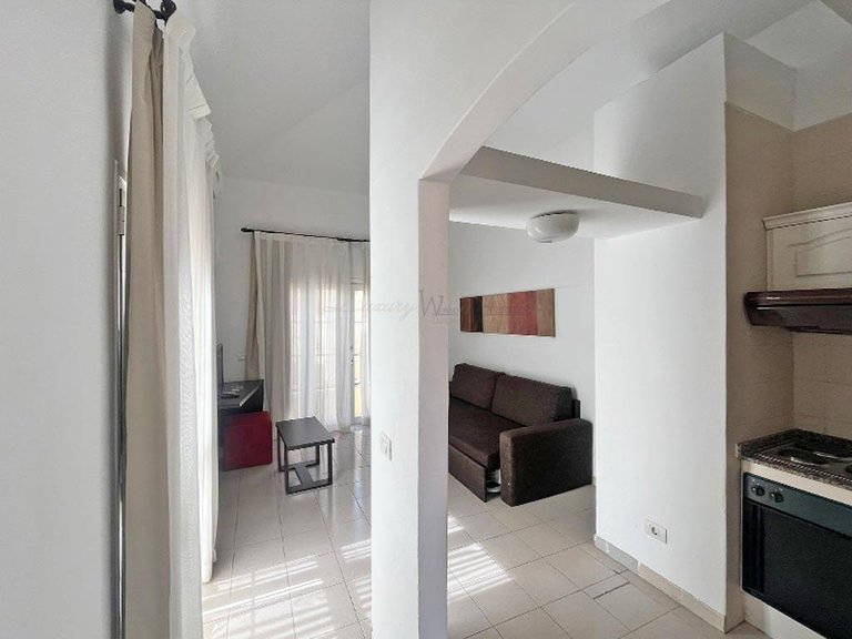 Apartment for Sale in Costa Adeje, Tenerife, España 3