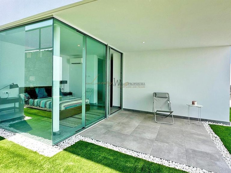 Villa for Sale in Rocabella, Tenerife, España 24