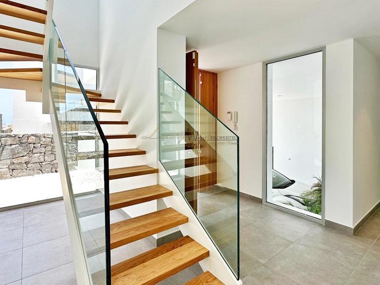 Villa for Sale in Rocabella, Tenerife, España 32