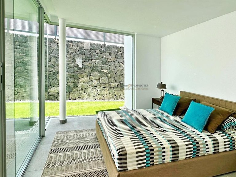 Villa for Sale in Rocabella, Tenerife, España 19