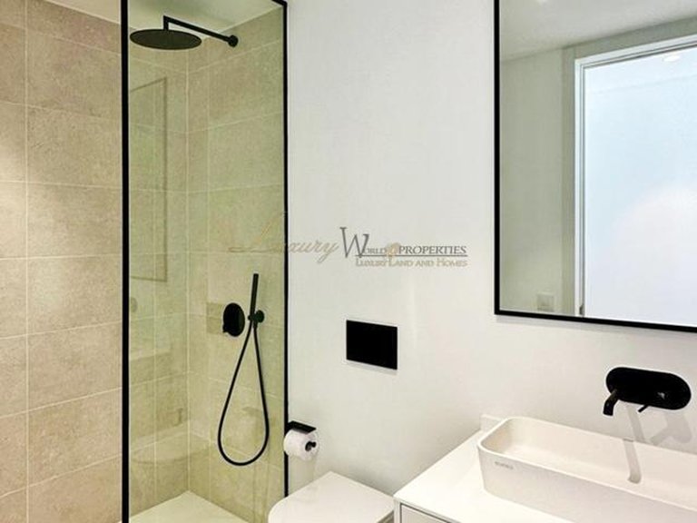 Villa for Sale in Rocabella, Tenerife, España 29