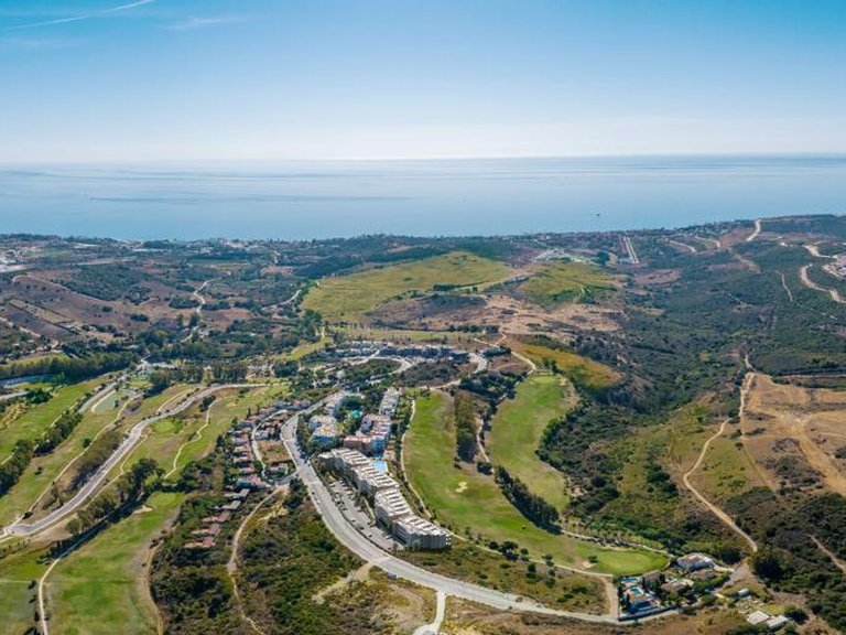 Apartment for Sale in Estepona, Malaga 4